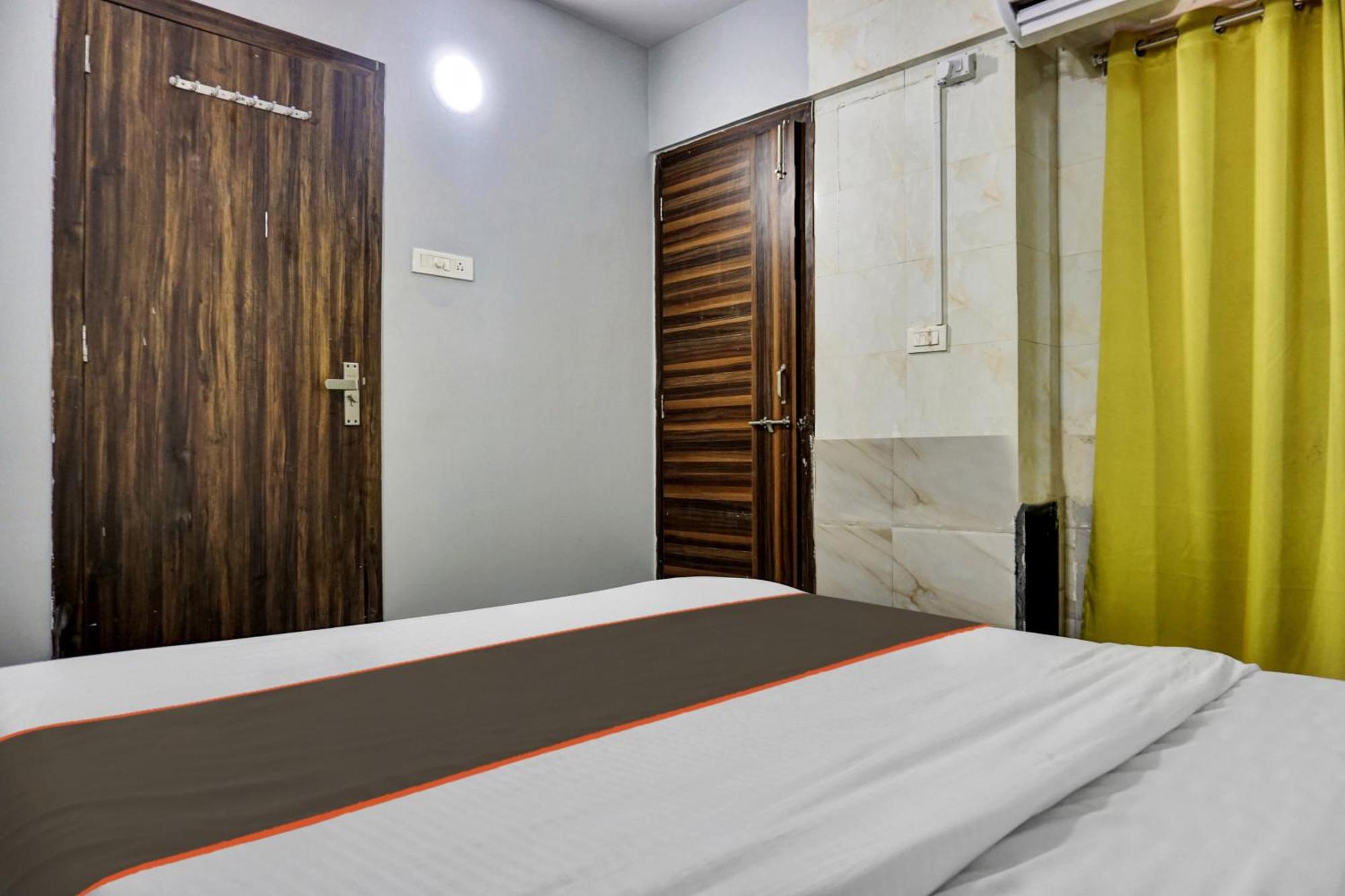 Collection O Baner Executive Stays Pune Exteriör bild